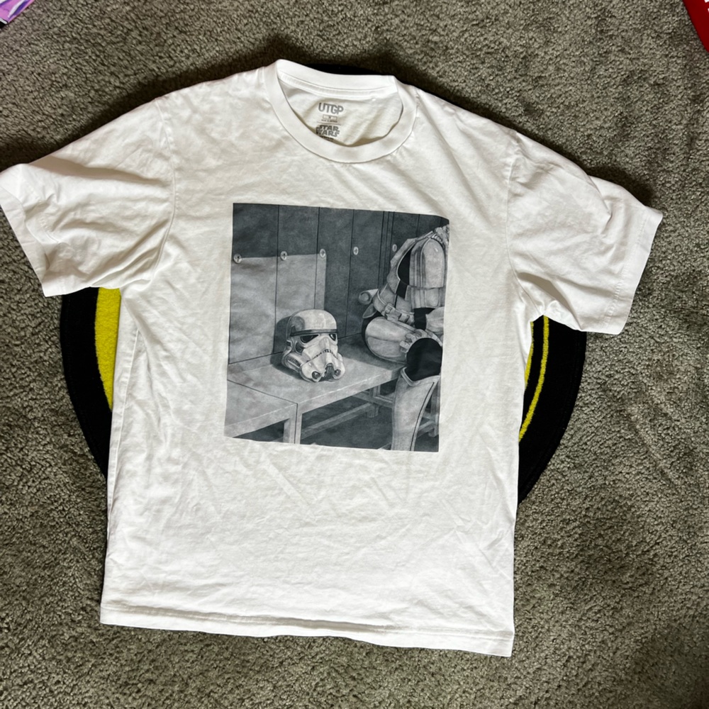 UNIQLO x Star Wars Stormtrooper T-Shirt M